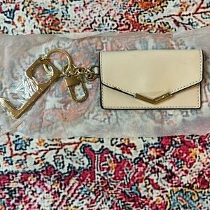 Small wallet with No Contact Key